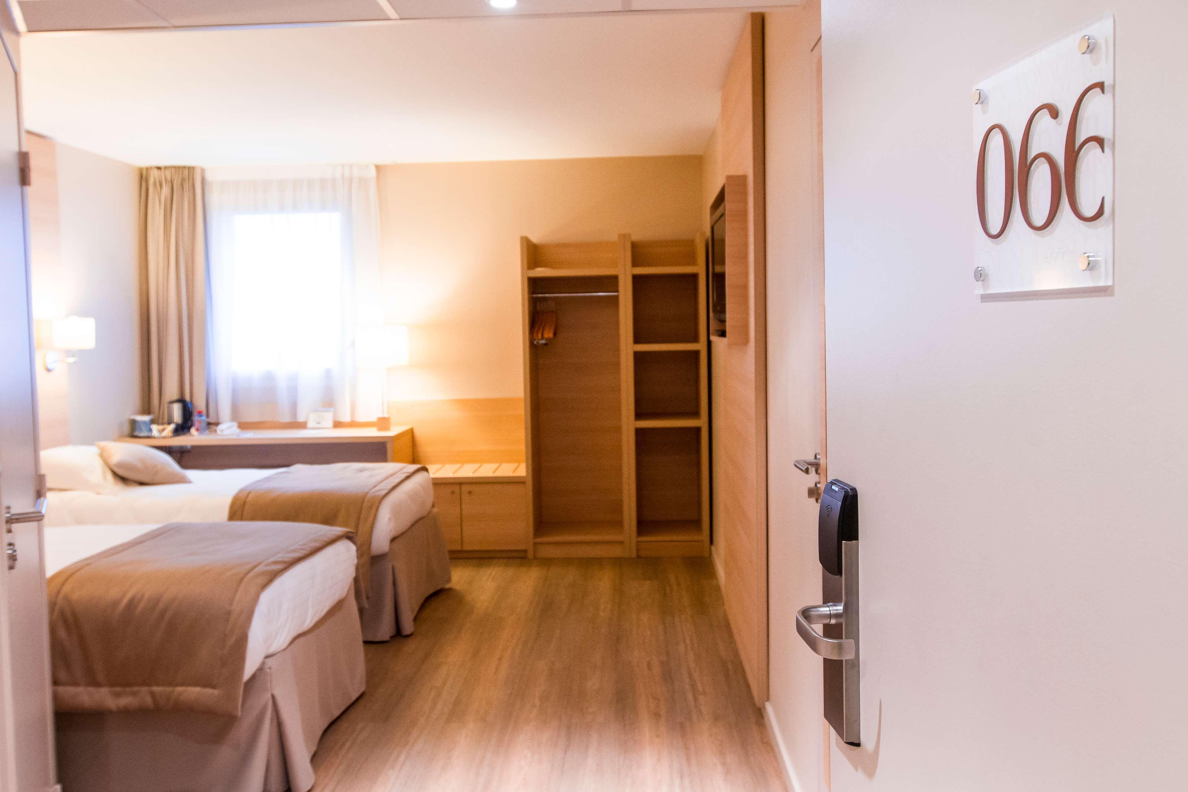 Best Western Bourgoin Jallieu Esterno foto